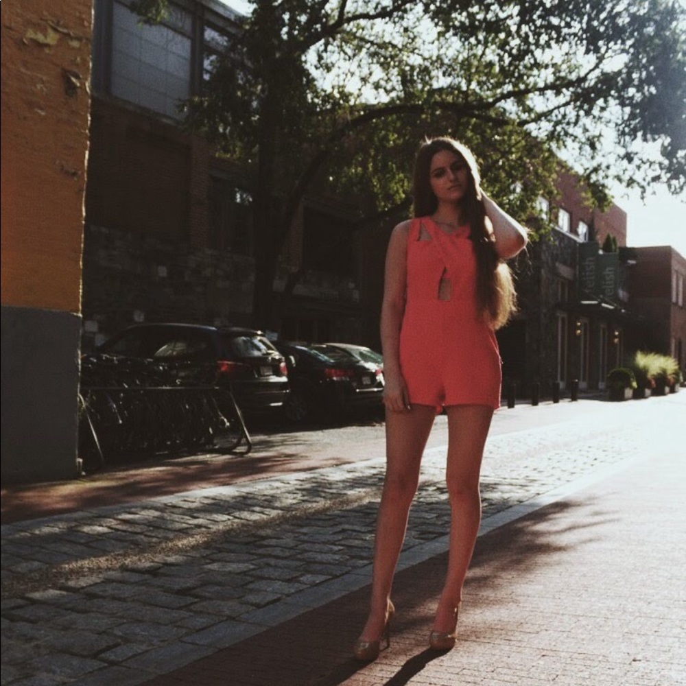 Bright salmon/pink romper 💕